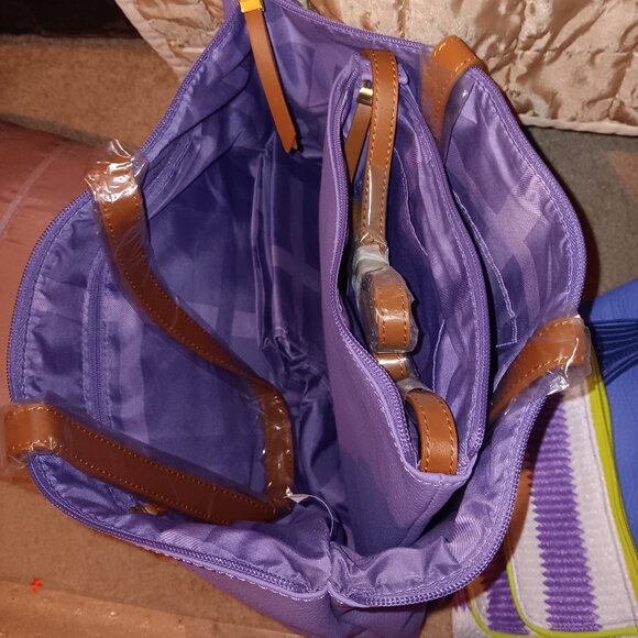 JOY MANGANO LAVENDER LEATHER CROSSBODY BAG ALONG WITH A MATCHING LARGER TOTE - Picture 1 of 5